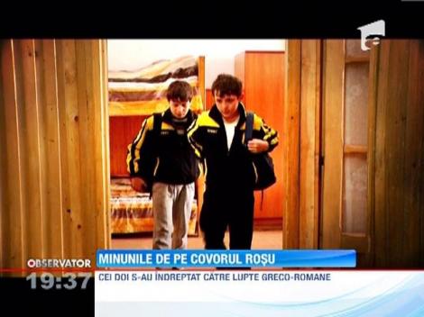 Minunile de pe covorul rosu! Doi frati, campioni la lupte si in viata