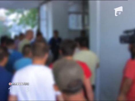 IMAGINI SOCANTE! / Bataie la terasa