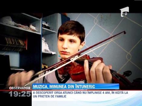 COPIII SUNT MINUNEA / Muzica, minunea din intuneric