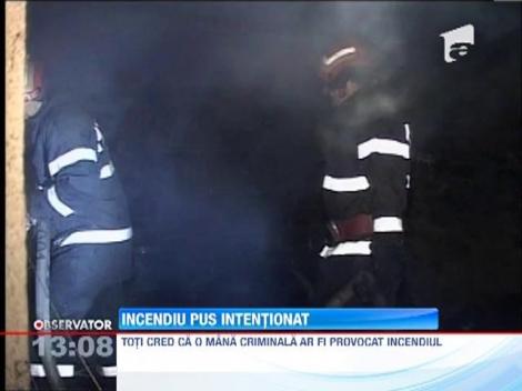 Casa incendiata de o mana criminala