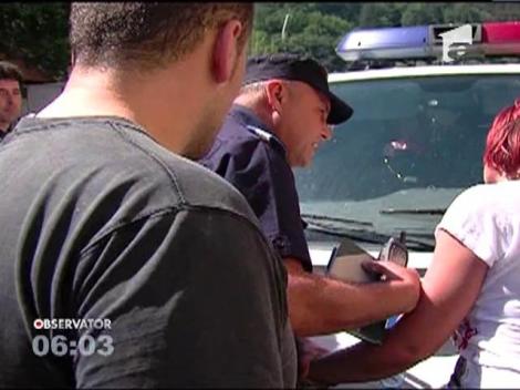 Doi soti din Piatra-Neamt, aflati in plin divort, s-au certat ca la usa cortului pentru copilul lor de sapte ani