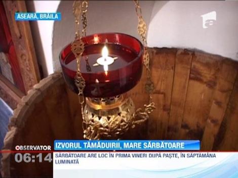 Credinciosii crestin-ortodocsi praznuiesc Izvorul Tamaduirii