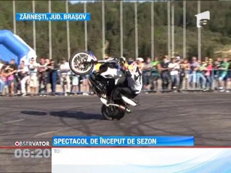 Spectacol incendiar la deschiderea sezonului de motociclism din Romania