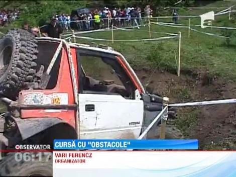 Curse pe teren accidentat in Harghita si Gorj