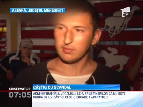 Au castigat peste 60 de mii de lei la pacanele, dar in loc de bani au primit doar explicatii