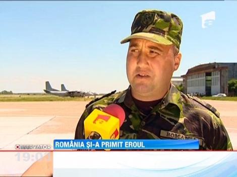 Florinel, militarul nostru ramas fara picioare in Afganistan, a revenit pe pamant romanesc