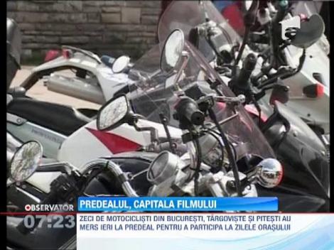 Zeci de motociclisti din toata tara au participat la Zilele Orasului Predeal