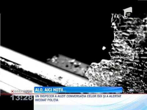 Doi barbati care jefuiau o masina in California au apelat din greseala serviciul de urgenta 911