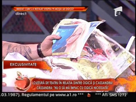 Ogica arata la TV hainele cu care a venit Cassandra la el acasa