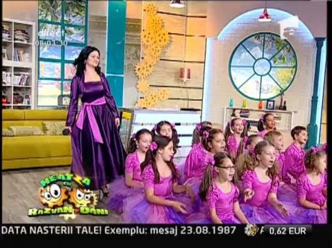 Ansamblul artistic de copii "Andantino" - "Copilaria"