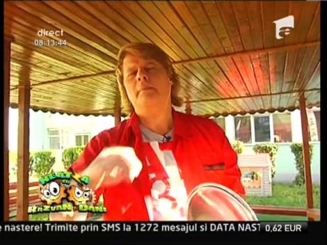 "Clatite parfumate umplute cu ciocolata"