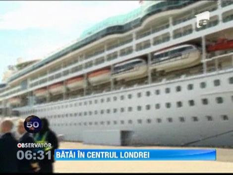 Incendiu puternic la bordul unei nave de croaziera