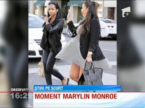 Kim Kardashian, probleme cu rochia, din cauza vantului