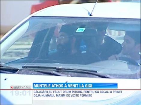Calugarii de pe Athos vor sa-i slujeasca lui Becali, in inchisoare