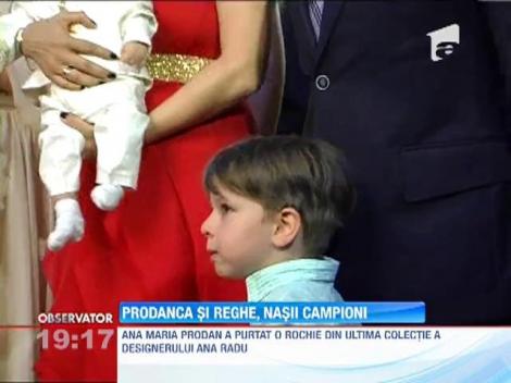 Anamaria Prodan si Laurentiu Reghecampf l-au botezat pe nepotul Elenei Gheorghe