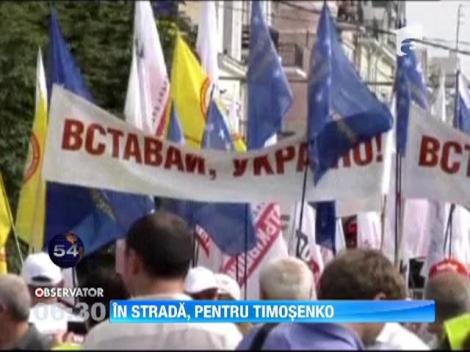 Ucrainenii au iesit in strada pentru Timosenko