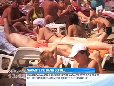 Zece mii de romani primesc de la patroni tichete pentru concediu