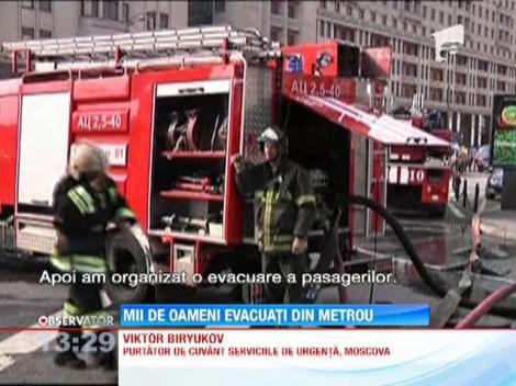 Incendiu puternic la metroul din Moscova. Mii de oameni au fost evacuati