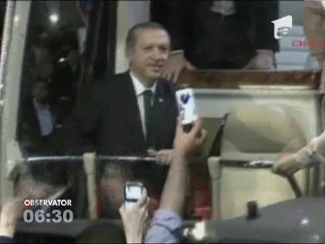 Premierul turc Regep Erdogan sfideaza protestatarii