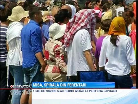 1.500 de yoghini s-au reunit astazi la perferia Capitalei