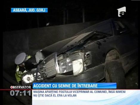 Accident cu semne de intrebare in judetul Gorj! Masina fostului viceprimar al localitatii, gasita distrusa si abandonata