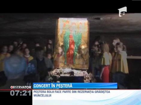 Concert in pestera Bolii din Valea Jiului