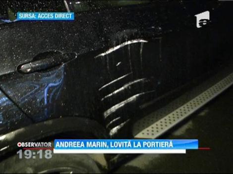 Andreea Marin si-a lovit bolidul de mii de euro