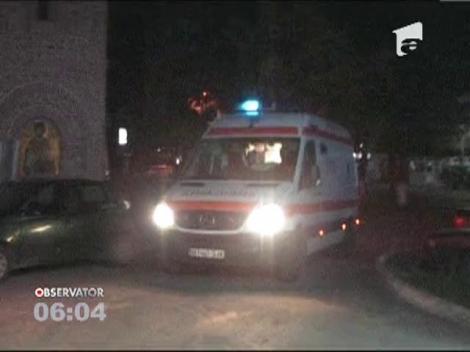 O ambulanta a fost izbita in plin de o dubita, intr-o intersectie din Capitaka