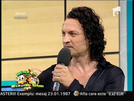 Publika,  in deschiderea concertului Steve Vai la Bucuresti