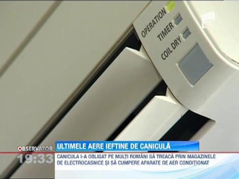 Canicula a golit rafturile cu aparate de aer conditionat din magazine