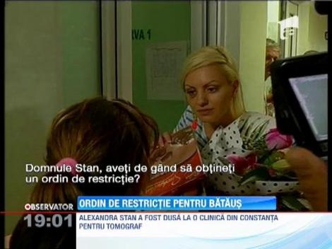 Ordin de restrictie, impotriva managerului bataus! Alexandra Stan vrea ca fostul iubit si impresar sa stea departe de ea