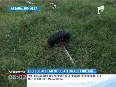 Alba Iulia: Un avion de mici dimensiuni a aterizat fortat