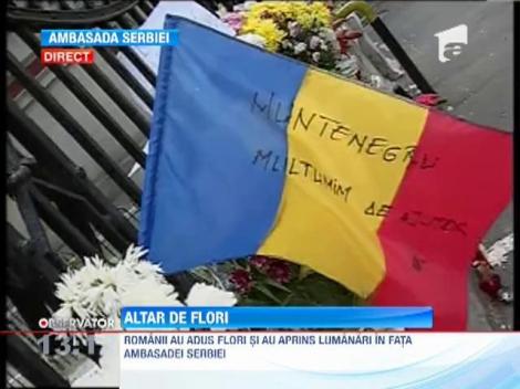Altar de flori in fata Ambasadei Serbiei