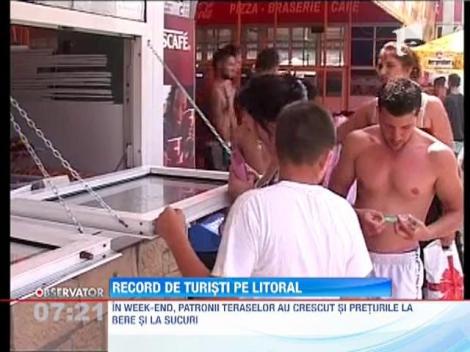 Record de turisti si de incasari pe litoral