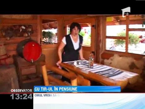 A intrat cu TIR-ul in pensiune