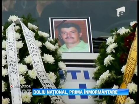 Inmormantarea lui George Ciobanu, soferul politist care conducea autocarul prabusit in Muntenegru