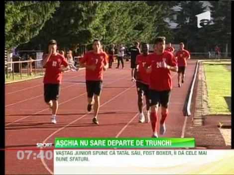 Dinamovistul Andrei Vastag isi ridica in slavi tatal