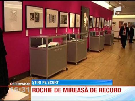 Rochia de mireasa purtata de Elizabeth Taylor, vanduta pentru o suma record