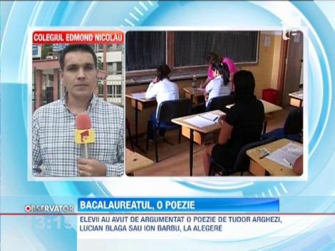 Elevii au avut de argumentat o poezie de Tudor Arghezi, Lucian Blaga sau Ion Barbu, la alegere