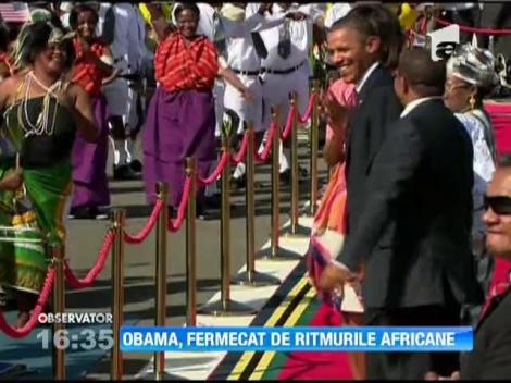 Obama, fermecat de ritmurile africane