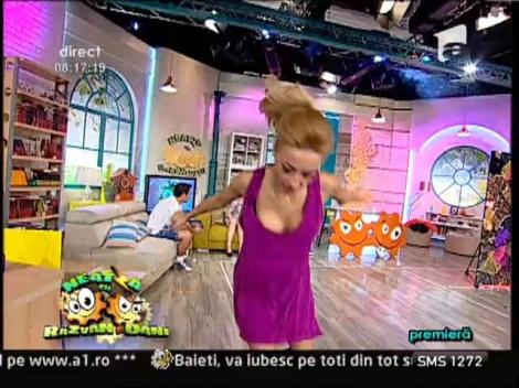 Premiera! Muneca - "In Love With You"