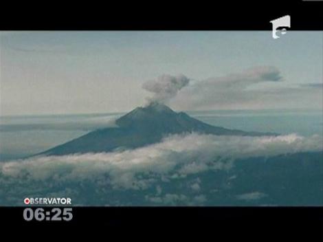 Vulcanul Popocatepetl a erupt din nou!