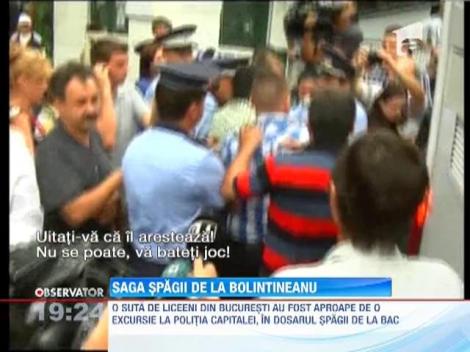 Anchetatorii veniti sa-i ridice pe elevii de la liceul Dimitrie Bolintineanu au descoperit ca nu au mandate