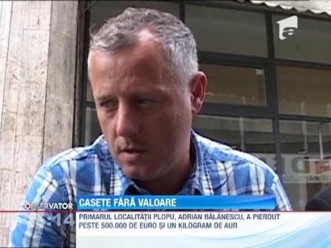 Intr-o sucursala bancara din Ploiesti, dispar lucruri de valoare din senin