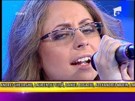 Lacramioara Pintela canta la "Acces Direct"