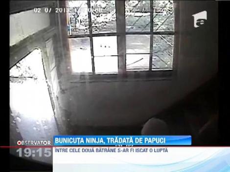 UPDATE / Batrana de peste 90 de ani lovita si talharita de o femeie de 72 de ani