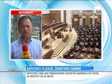 Deputatii care mai ramasesera cazati in camerele de hotel au inceput sa se mute