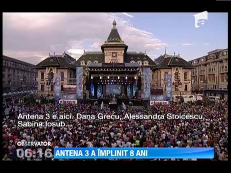 Antena 3 a implinit opt ani! 50 de mii de romani au fost prezenti la spectacolul de aniversare din Piata Mihai Viteazul din Craiova