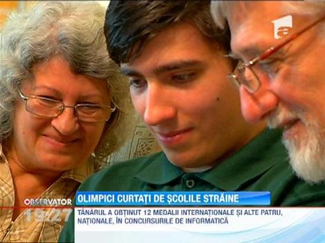 Olimpicii romani care au cucerit podiumul la olimpiada internationala de informatica s-au intors in tara