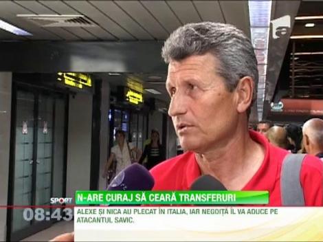 Gigi Multescu n-are curaj sa ceara transferuri